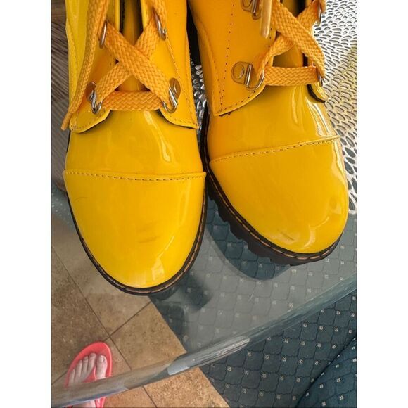 SunnyYellow Shiny Pleather Mid Calf Boot Size 9.5 - Picture 9 of 11